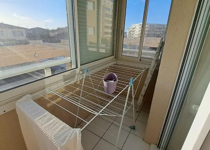 Le Reve Mediteranneen, Vue Sur La Et Piscine *
