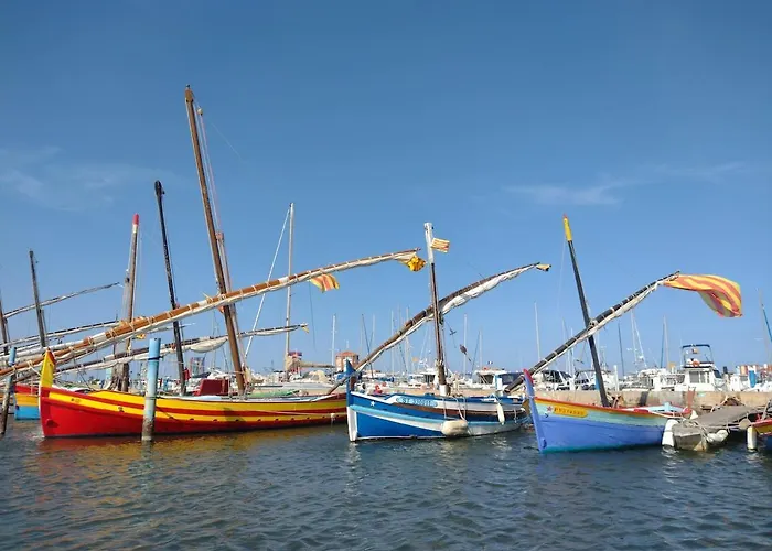 Le Reve Mediteranneen, Vue Sur La Et Piscine