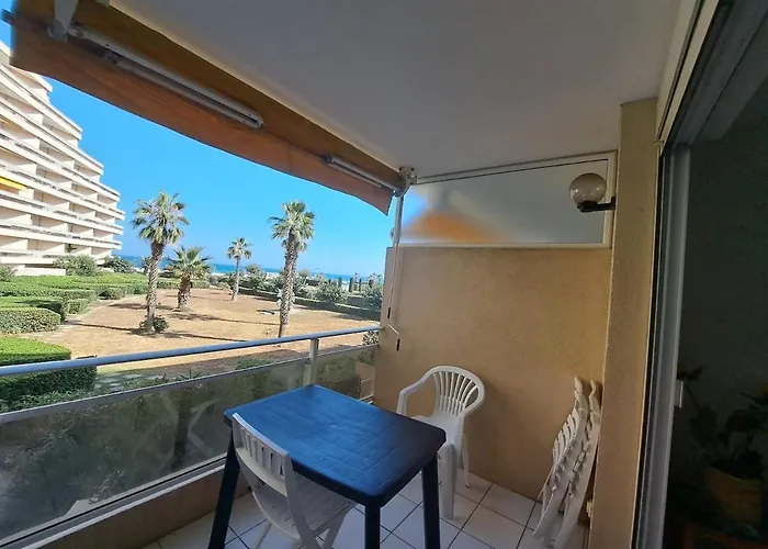 Le Reve Mediteranneen, Vue Sur La Et Piscine